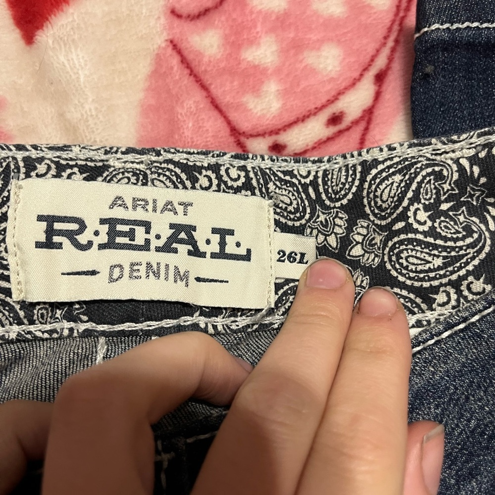 26 long ariat jeans - Picture 3 of 4